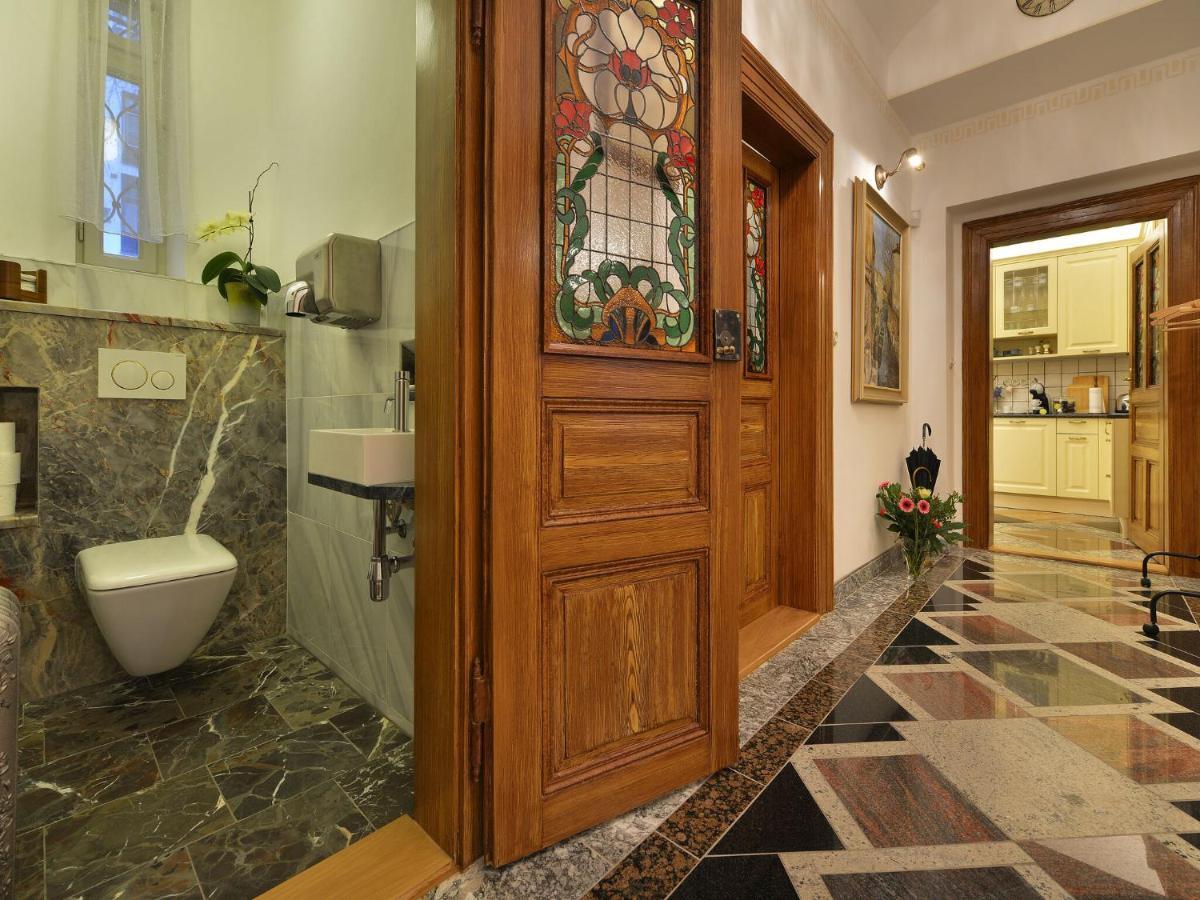 Luxurious Near River In Cezch Republic *