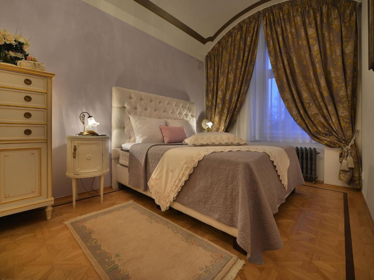 Apartment Luxurious Near River In Cezch Republic