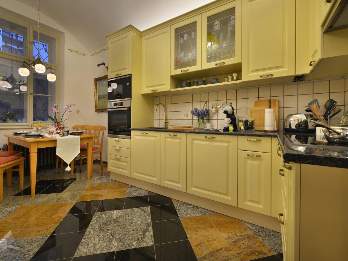 Luxurious Near River In Cezch Republic Apartment *